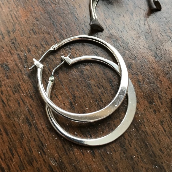 Set of 4 silver tone dangle earrings - Picture 3 of 10